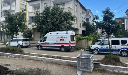 Yaşlı kadın evinin çatısında ölü bulundu