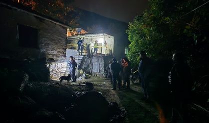 Aile içi tartışma faciaya döndü: Oğlu öldü, eşi ağır yaralı