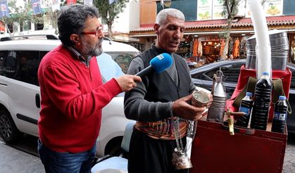 Diyarbakır'da manilerle şifa dağıtan şerbetçi