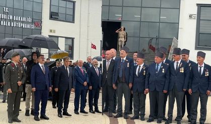 "Valiye şemsiye var, gazilere yok" haberini yapan gazeteciye gözaltı