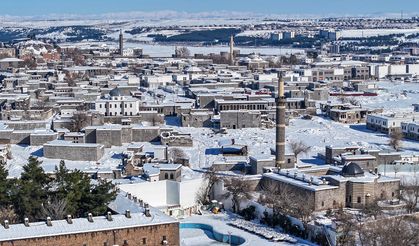 Diyarbakır'daki tarihi yapılar kartpostal görüntü oluşturdu