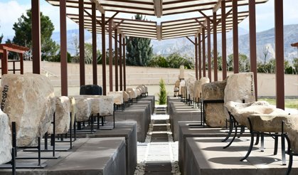 Hasankeyf'te, 147 tarihi eser görücüye çıktı