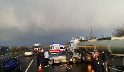 Şanlıurfa'da zincirleme trafik kazası: 1 ölü, 5 yaralı