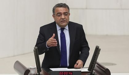 CHP’li Tanrıkulu, muhtarlıklardaki icra dosyalarını Meclis’e taşıdı