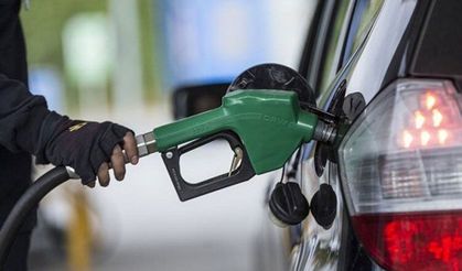 Benzine dev bir zam daha!