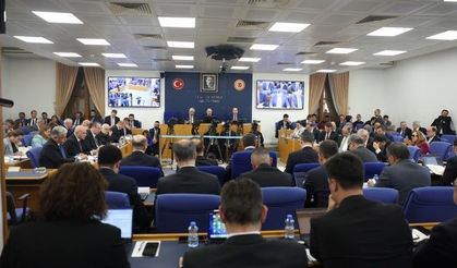 Fon vurgunu: 'Meclis bütçesinin 25 katını çalmışlar'