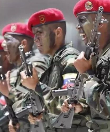 Askeri gerginlik nedeniyle Venezüella’ya uçuşlar durduruldu