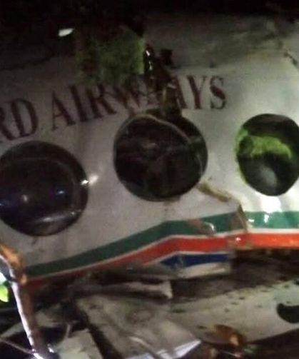 Ambulans uçak düştü: İçinde 7 kişi vardı