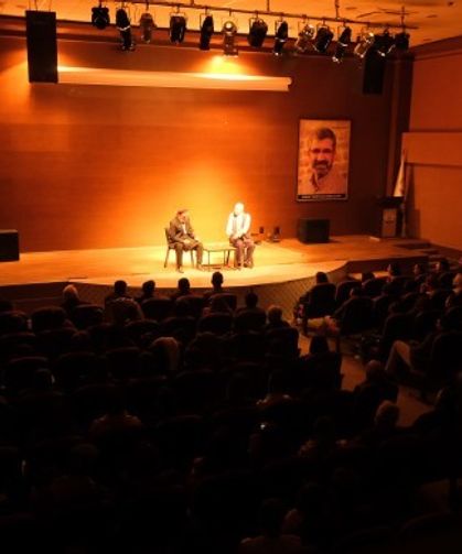 Batman ve Urfa'daki tiyatro gösterimine yoğun ilgi