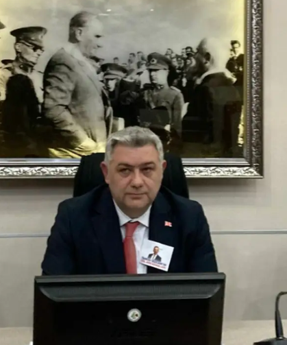 Tanju Özcan'ın yerine Başkan vekili Mehmet Tuna Özcan geçti