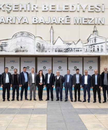 Diyarbakır Eşbaşkanı Bucak, Sur muhtarlarıyla buluştu