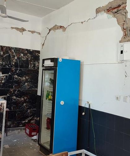 Denizli’deki depremde işletmelerde hasar meydana geldi