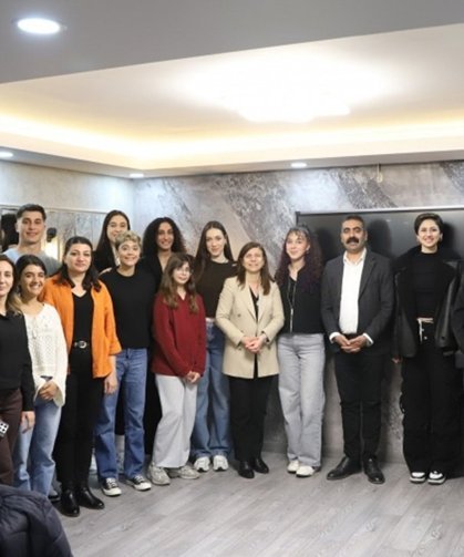 Diyarbakır Eşbaşkanlarından Kadın Voleybol Takımı’na destek