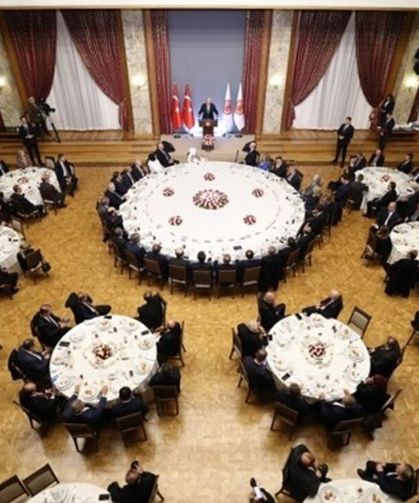 Meclis Komisyonu üyeleri iftarda buluştu