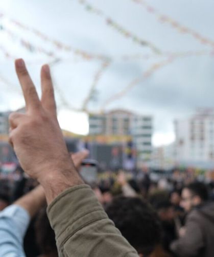 Diyarbakır’da yağmura inat Newroz coşkusu