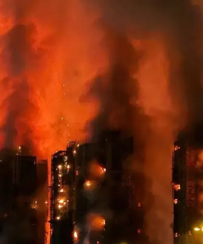 Çok katlı binada yangın: 1 can kaybı, 25 yaralı