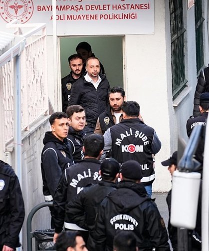 Ataşehir Belediyesi’ne operasyon: 20 kişiye gözaltı