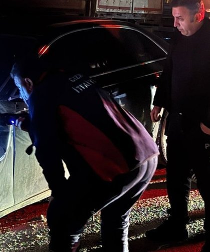 Cizre’de tırın çarptığı otomobilin sürücüsü yaralandı