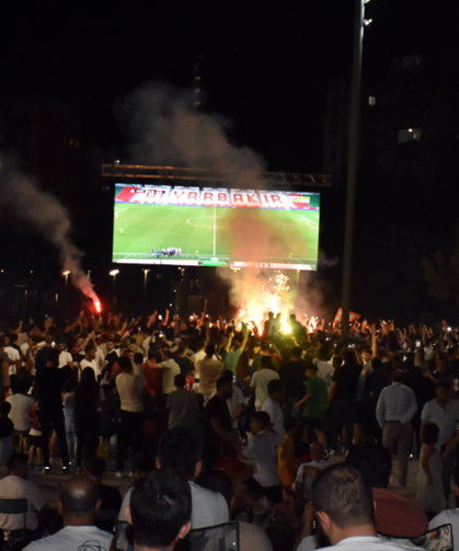 Diyarbakır'da Amedspor maçı 2 noktada dev ekranda izlenecek