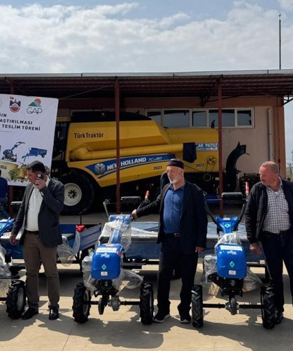 Diyarbakır’da bağcılara modern ekipman desteği