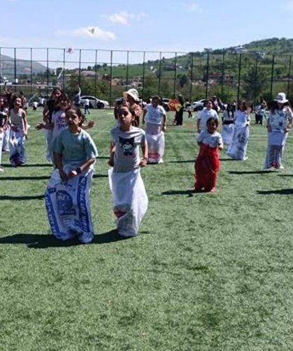 Diyarbakır’da uçurtma şenliği düzenlendi