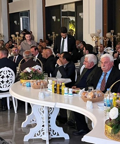 Türedi ve Karahanlı ailelerinin mutlu günü