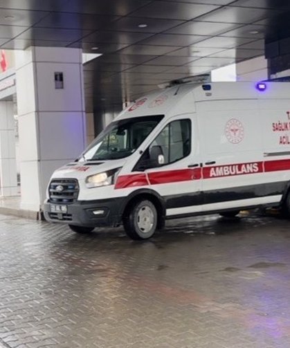 Elazığ’da inşaat iskelesi çöktü: 4 işçi yaralandı