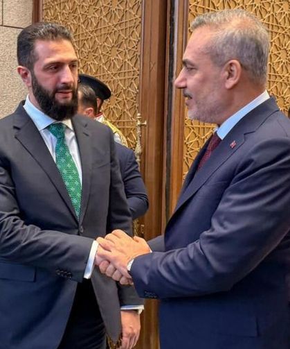 Hakan Fidan: Suriye halkının refaha kavuşması yönündeki irademizi teyit ettik