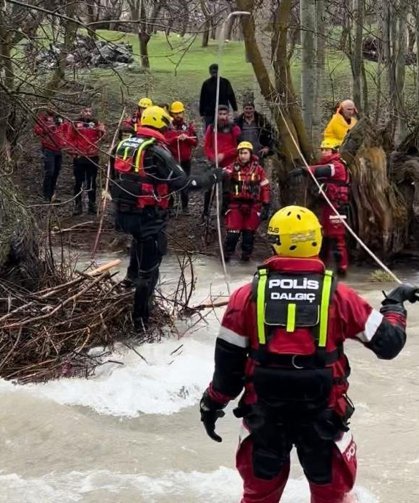 Hakkari’de dereye düşen çocuğun cansız bedeni bulundu