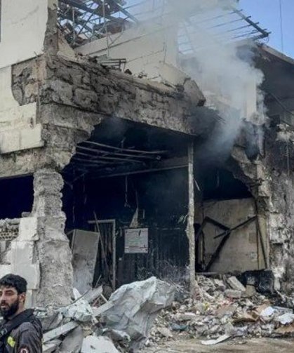 Lübnan'da hükümet binası çevresine hava saldırısı: 13 can kaybı