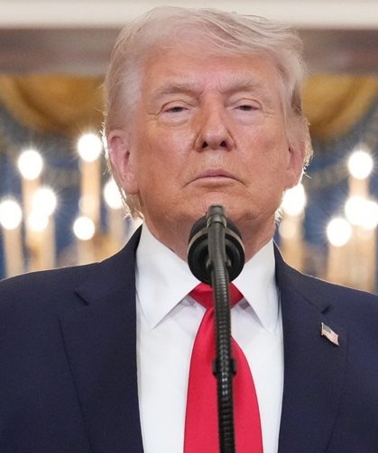 Trump: Savaş gemilerini en iyi silahlarla yüklüyoruz…