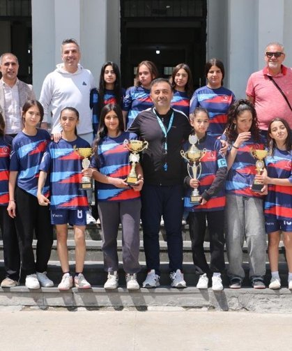 Diyarbakırlı kız çocukları tarih yazıyor