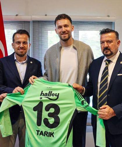 Fenerbahçe, Tarık Çetin ile 3 yıllık sözleşme imzaladı