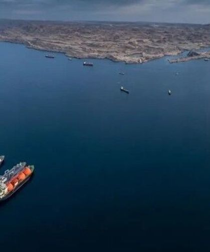 Hürmüz'de yeni kriz: Bir yük gemisi vuruldu