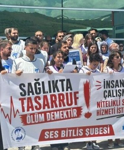 Bitlis’te sağlıkçılardan çalışma koşullarına tepki
