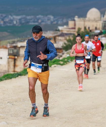 Diyarbakırlı gazeteci İbrahim Yakut maratonda başarıya doymuyor