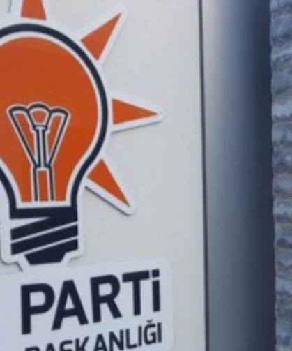 AK Partiye katılımlar gerçekleşti