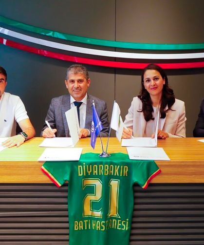 Amedspor ile Diyarbakır Özel Batı Hastanesi arasında sponsorluk anlaşması