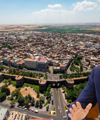 Mavi Liste Başkan Adayı Mehmet Kaya Ekspres’e konuştu: Diyarbakır’ın sorunları Kürt sorunundan bağımsız ele alınamaz