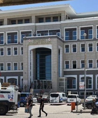 Şanlıurfa’da 8 yaşındaki çocuğa ütüyle işkence iddiası: Üvey anne ve 2 kişi tutuklandı