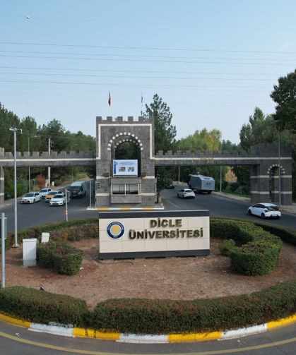 Diyarbakır'da 2 bin 299 öğrenci için kura heyecanı!