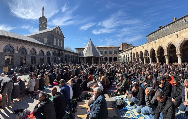Diyarbakır Ulu Cami’de, Ramazan Ayının ilk hutbesi