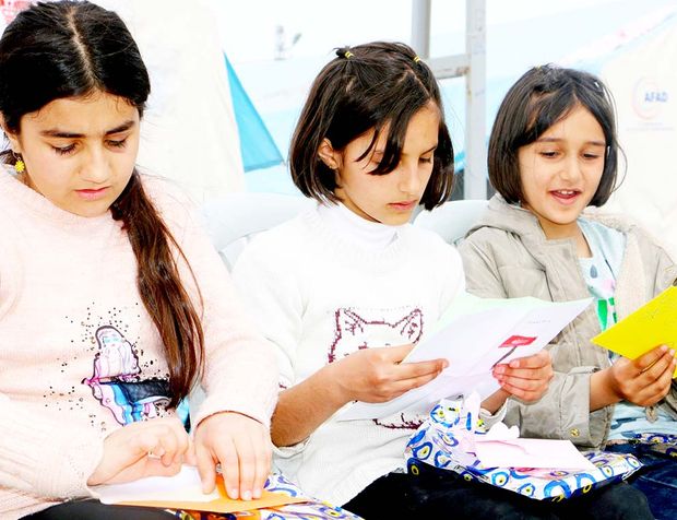 Raif Türk İlkokulu’ndan duygu dolu mektup ve hediye