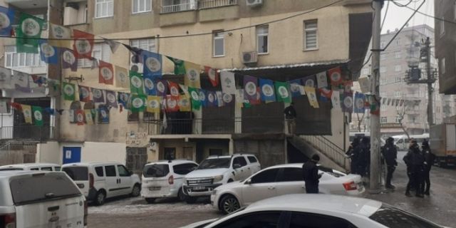 DBP Diyarbakır il binasına baskın