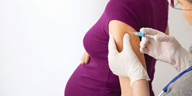 Aşı hem anneyi hem bebeği koruyor