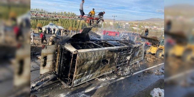 Ağrı’da tanker yolcu otobüsüyle çarpıştı: 7 ölü, 8 yaralı