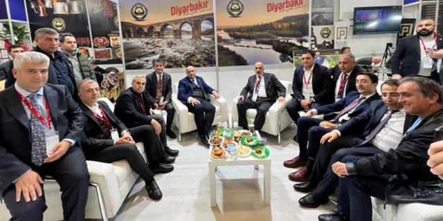 Abdullah Çiftçi’den DTSO standına ziyaret