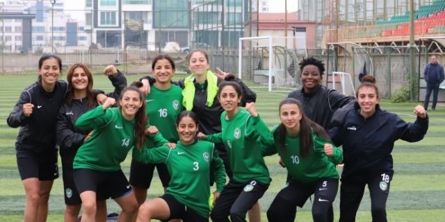 Amedspor Kadın Futbol Takımı 3-0 kazandı