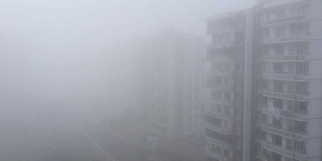 Diyarbakır'da uçak seferlerine sis engeli