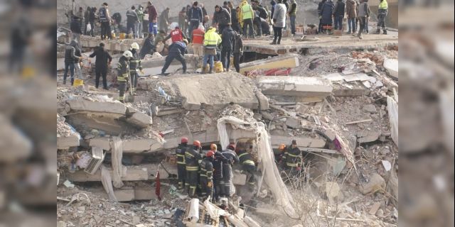Depremlerde can kaybı 41 bin 156'a yükseldi